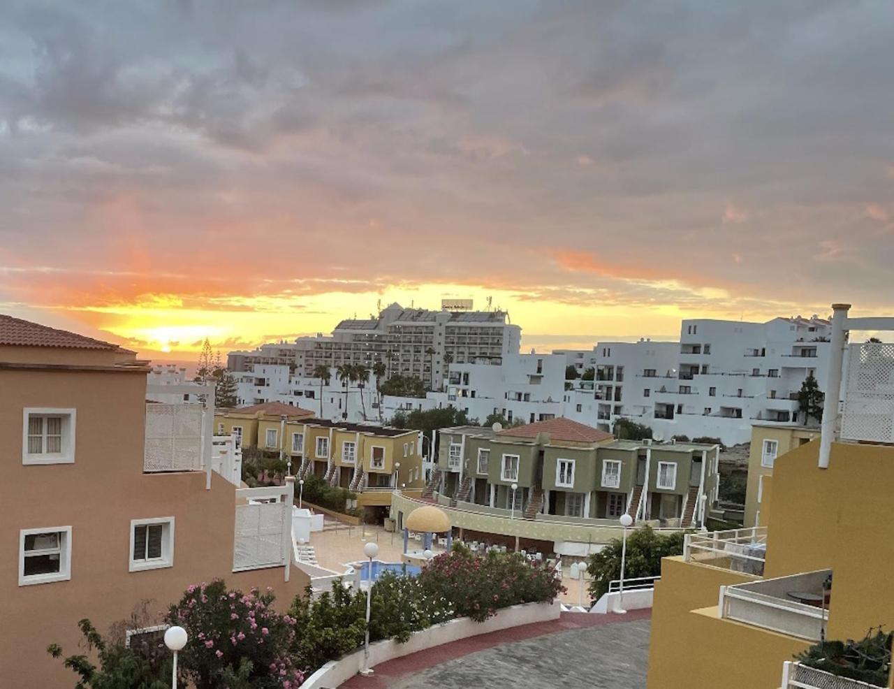 Апартаменти Sunny Dream - Costa Adeje Екстер'єр фото