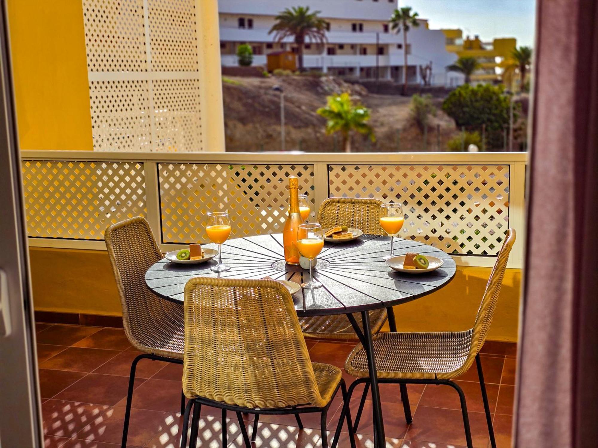Апартаменти Sunny Dream - Costa Adeje Екстер'єр фото